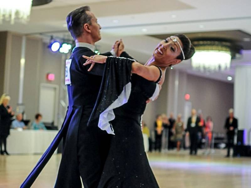 Denis Kojinov and Jeanette Chevalier (USA) dance Waltz at USA Dance regional Championship