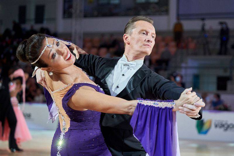 Denis Kojinov and Jeanette Chevalier (USA) dance Waltz at WDSF 10-dance World Championship in Portugal